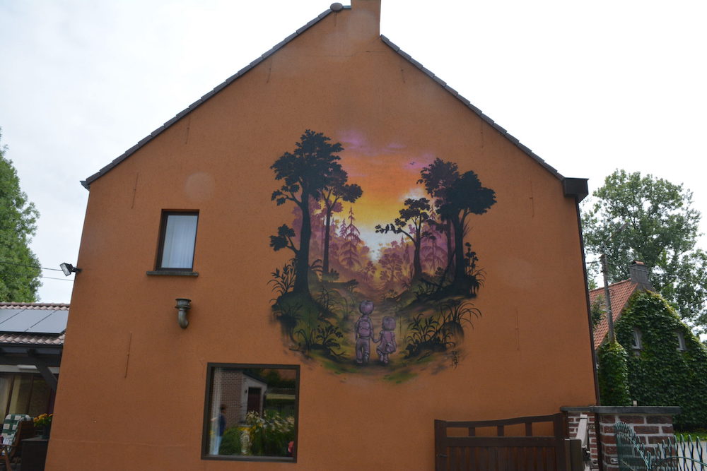 muurschildering kleinkinderen in Zwalm