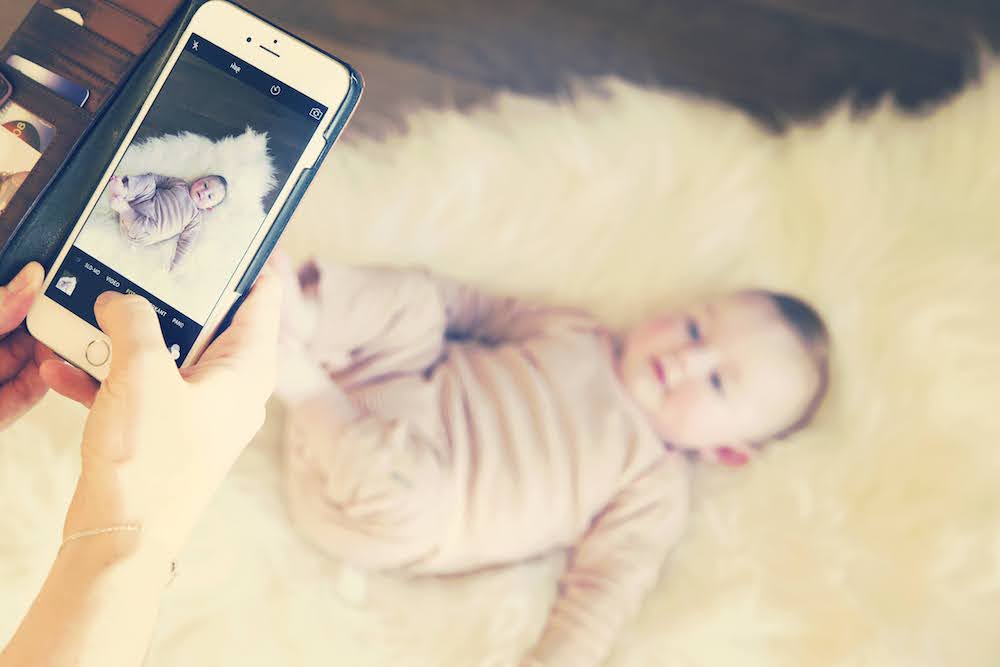 foto nemen van baby met gsm