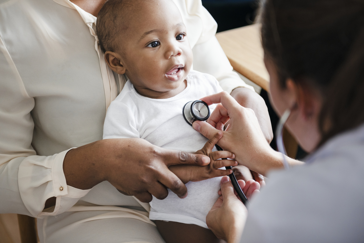 peuter bij dokter