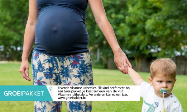 zwangere mama met zoontje disclaimer parentia