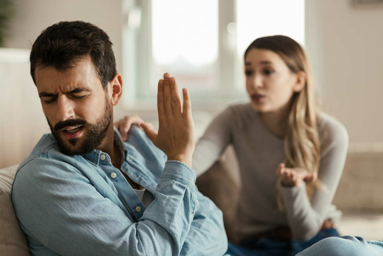 man en vrouw hebben ruzie