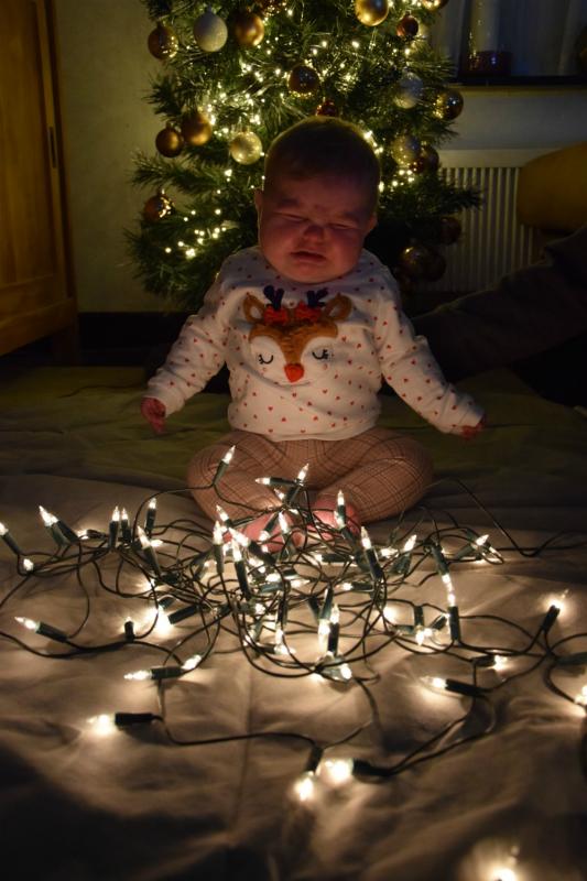 Verstikkend schijf Demon Play Haha! 10 hilarische bloopers bij het maken van de perfecte kerstfoto |  Mamabaas