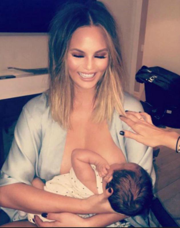 Chrissy Teigen 