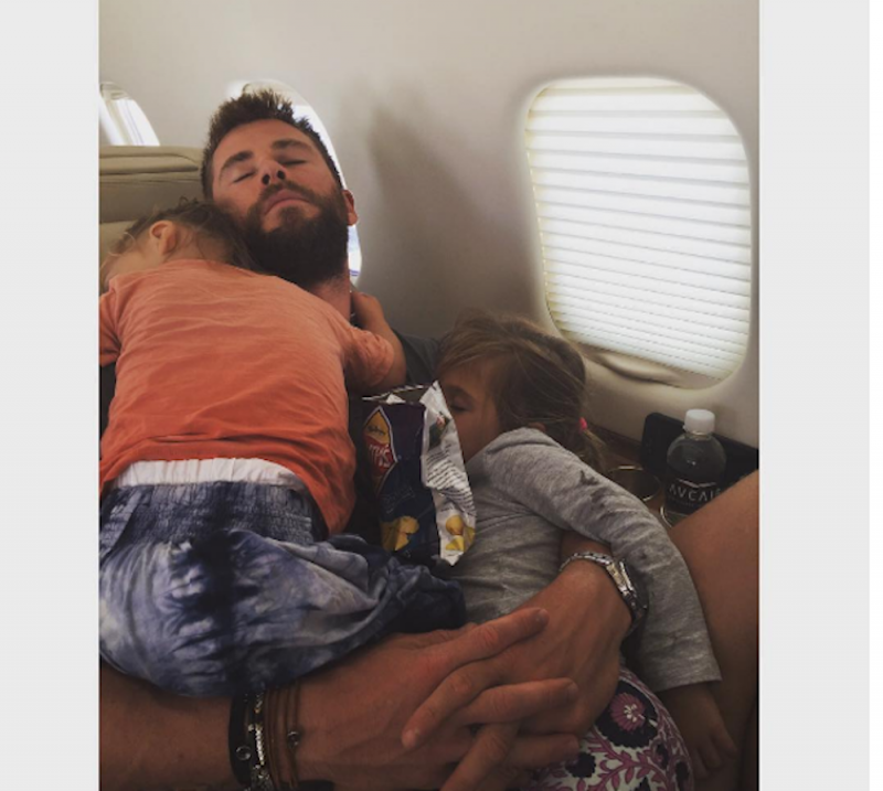 chris hemsworth sleeping kids