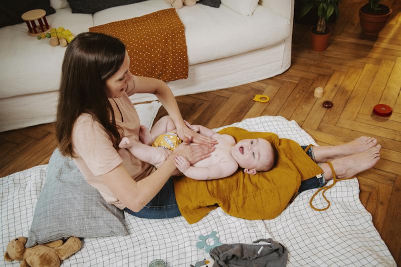 Massage baby Mustela