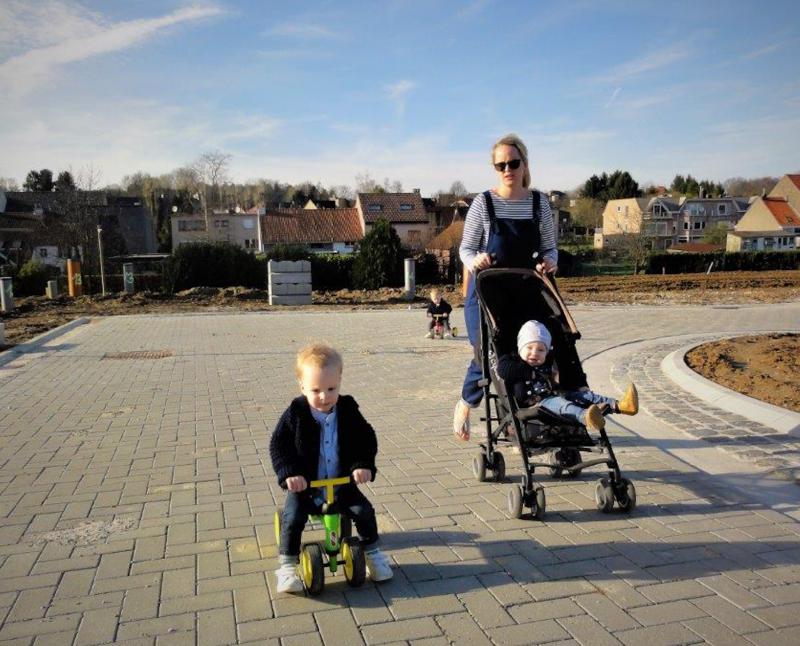 mama met twee zoons